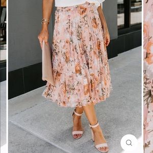 NWT Vici Floral Skirt
